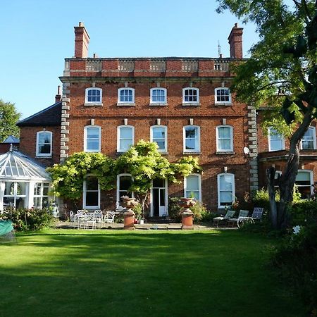 West Wing D'Isney Place. Lincoln Dış mekan fotoğraf