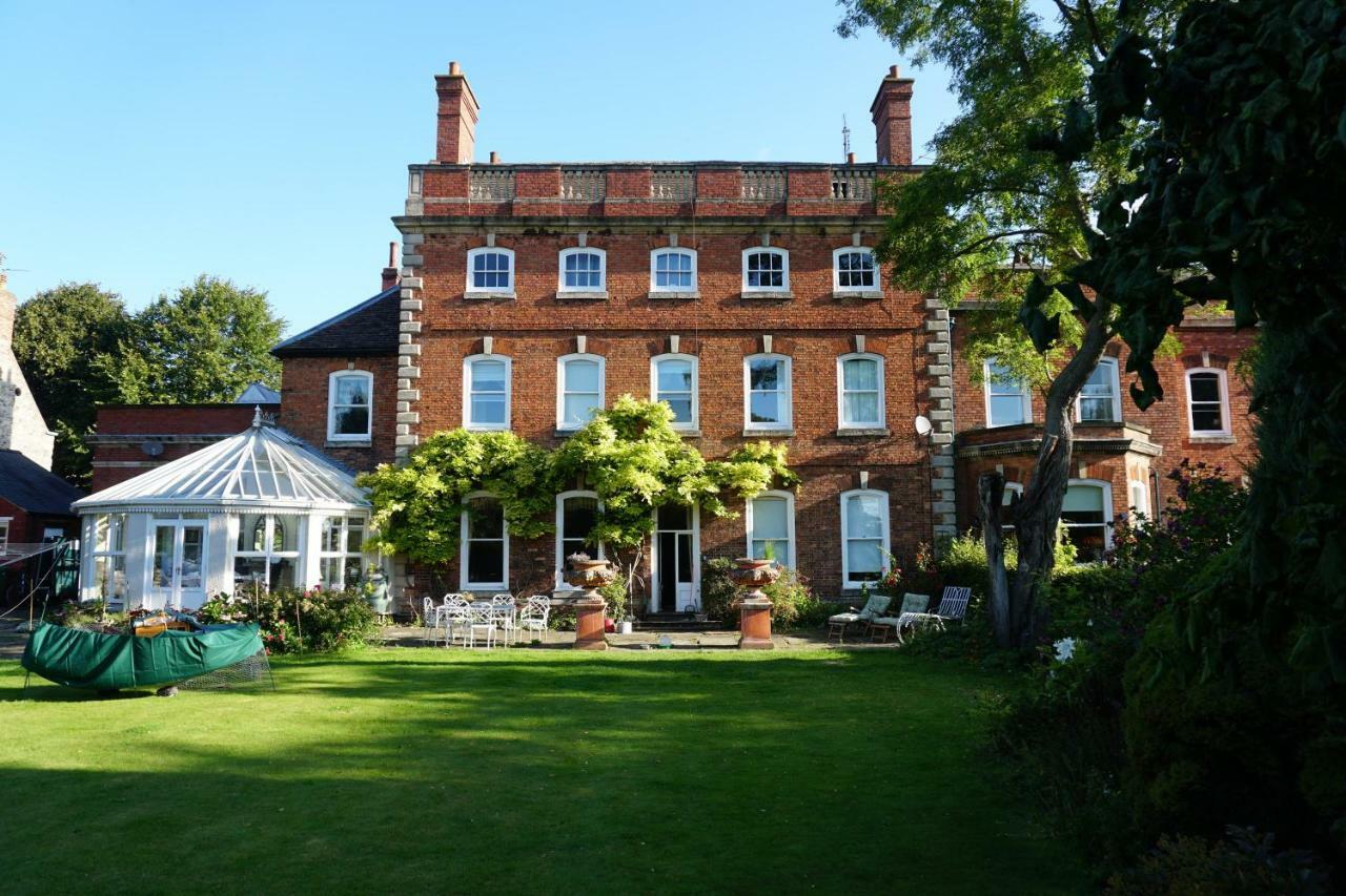 West Wing D'Isney Place. Lincoln Dış mekan fotoğraf