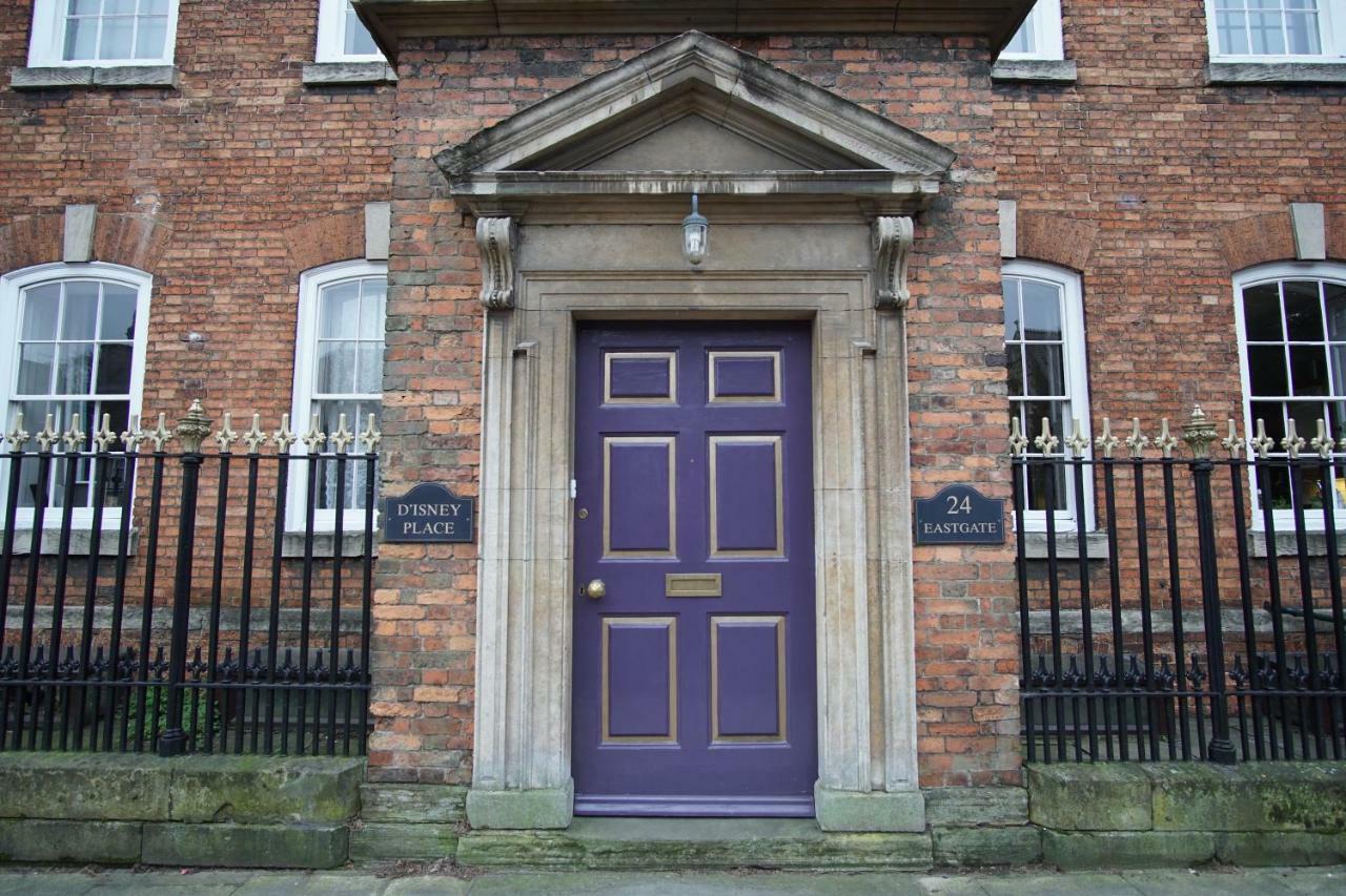 West Wing D'Isney Place. Lincoln Dış mekan fotoğraf